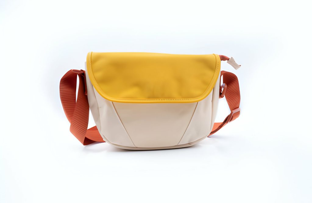 Leather waist bag: Fashionable accessory for effortless style